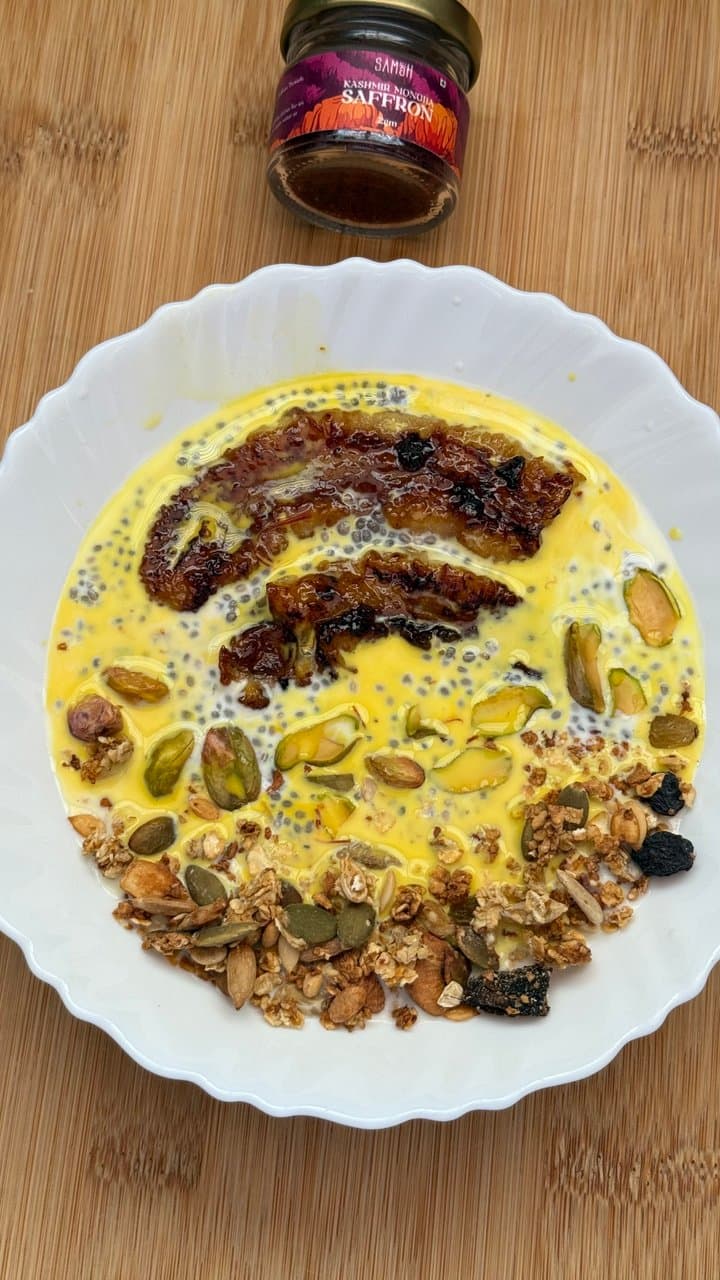 Kesar Pista Oatmeal Bowl
